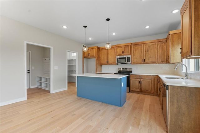 809 Glenn Circle, Raymore, MO 64083