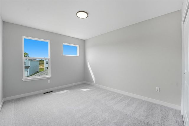 809 Glenn Circle, Raymore, MO 64083