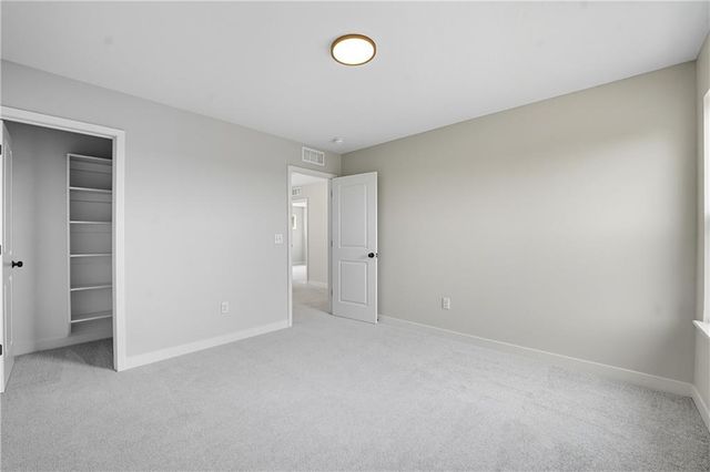 809 Glenn Circle, Raymore, MO 64083