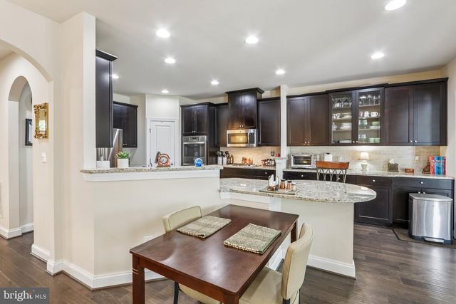 318 QUARRY POINT RD, Malvern, PA 19355