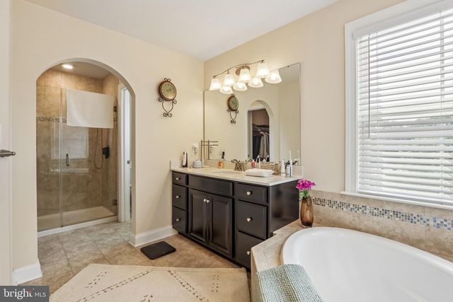 318 QUARRY POINT RD, Malvern, PA 19355