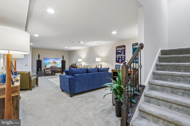 318 QUARRY POINT RD, Malvern, PA 19355