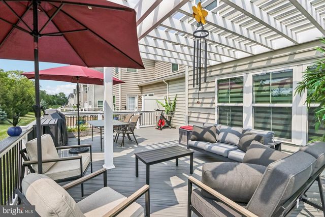 318 QUARRY POINT RD, Malvern, PA 19355