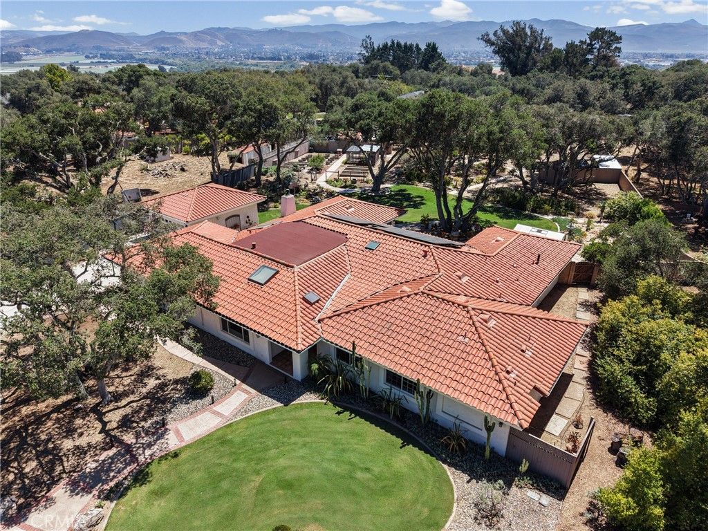 Image 29 of property listing at 1250 Stallcup, Lompoc, CA 93436