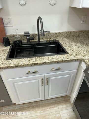 144B Farrington Court, Lakewood, NJ 08701