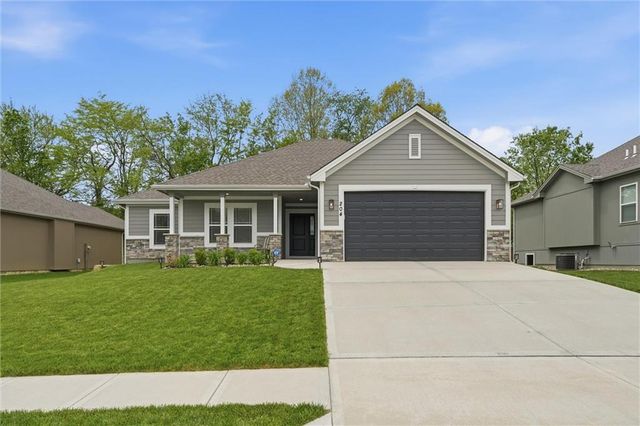 204 S MARIMACK Court, Kearney, MO 64040