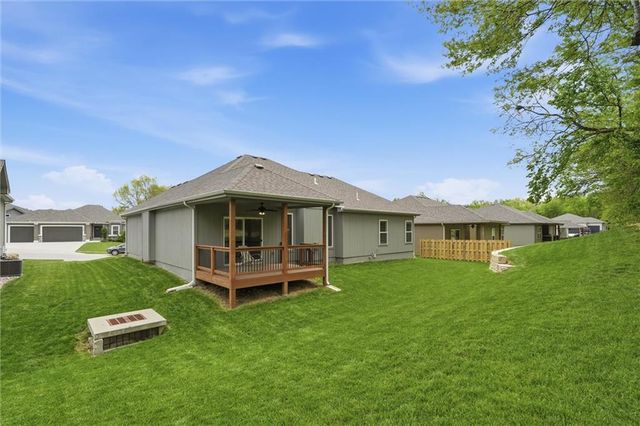 204 S MARIMACK Court, Kearney, MO 64040