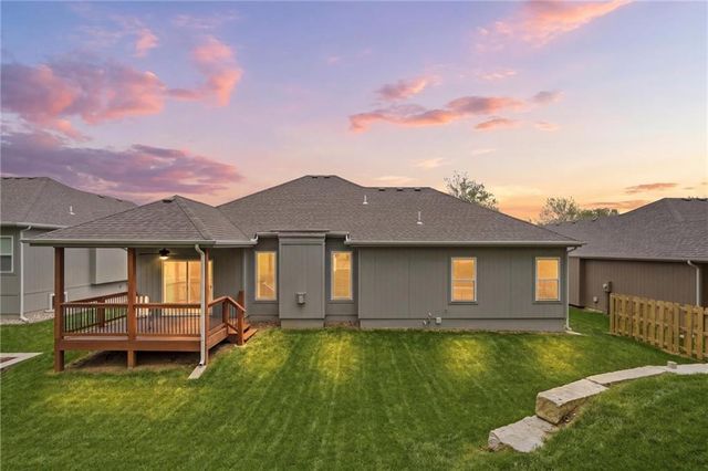 204 S MARIMACK Court, Kearney, MO 64040