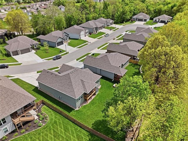 204 S MARIMACK Court, Kearney, MO 64040
