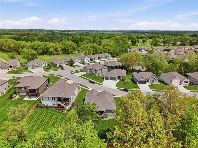 204 S MARIMACK Court, Kearney, MO 64040