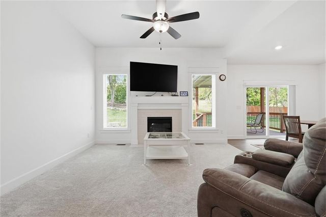 204 S MARIMACK Court, Kearney, MO 64040