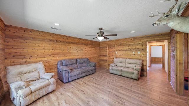 9390 County Road 4028, Kemp, TX 75143