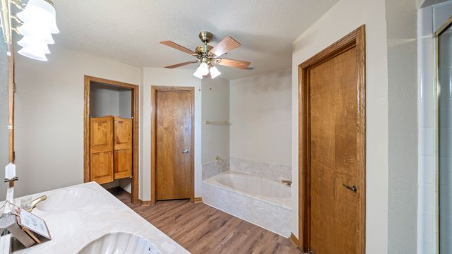 9390 County Road 4028, Kemp, TX 75143