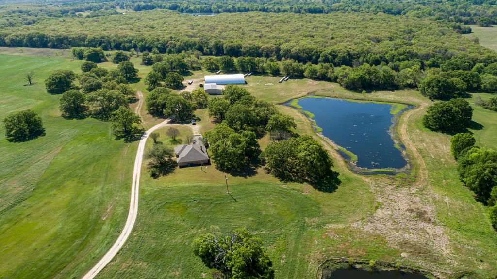 9390 County Road 4028, Kemp, TX 75143