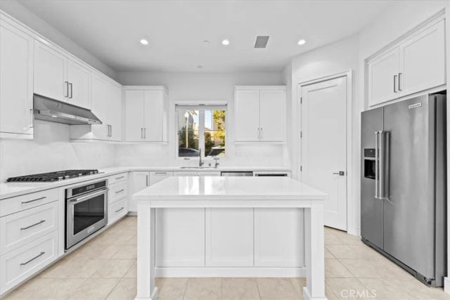 117 Montero, Irvine, CA 92618