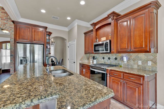 2816 Sunrise Point, Haughton, LA 71037