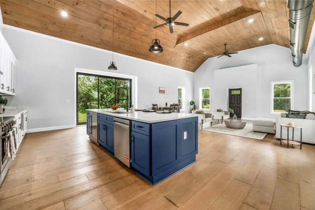 3351 Georgesville Wrightsville Road, Grove City, OH 43123