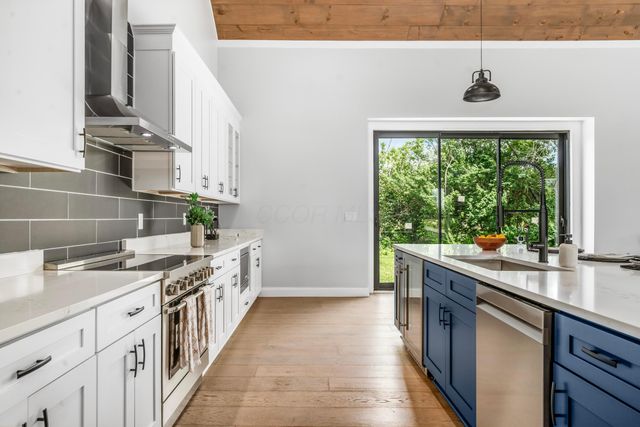 3351 Georgesville Wrightsville Road, Grove City, OH 43123