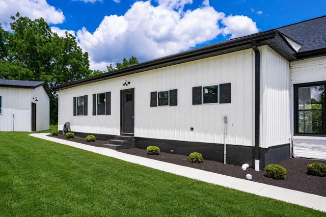 3351 Georgesville Wrightsville Road, Grove City, OH 43123