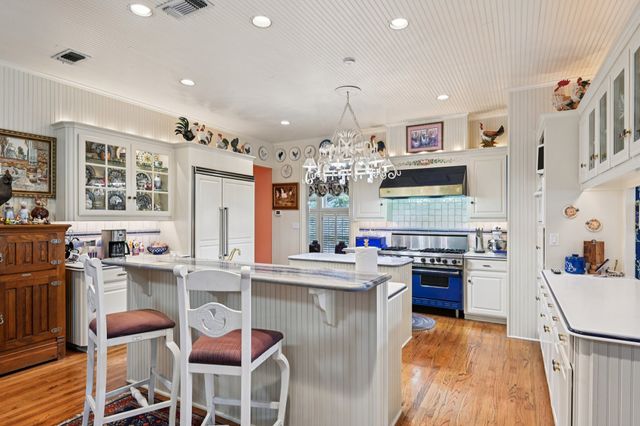 2101 Vista Ridge Court, Arlington, TX 76013