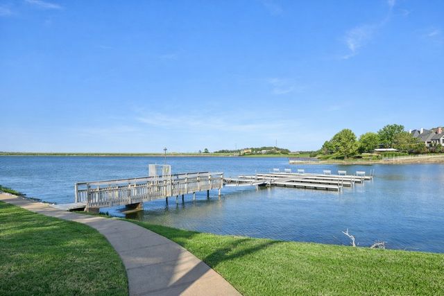 2101 Vista Ridge Court, Arlington, TX 76013