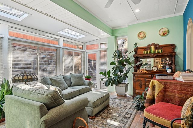 2101 Vista Ridge Court, Arlington, TX 76013