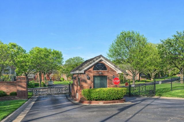 2101 Vista Ridge Court, Arlington, TX 76013