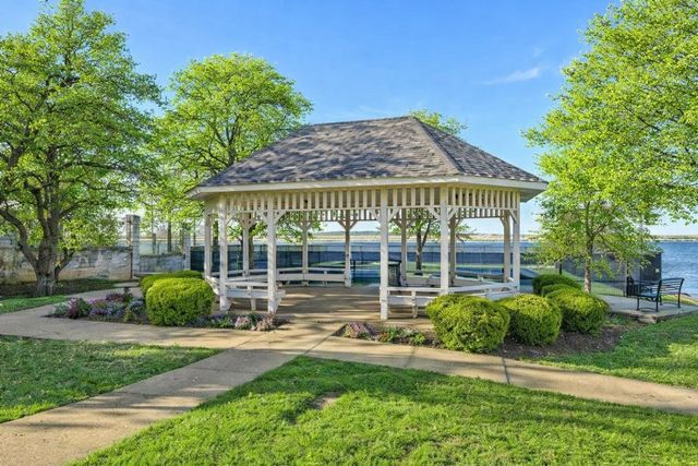 2101 Vista Ridge Court, Arlington, TX 76013