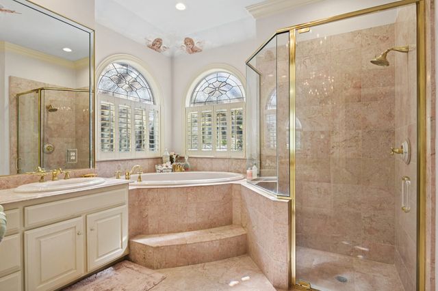 2101 Vista Ridge Court, Arlington, TX 76013