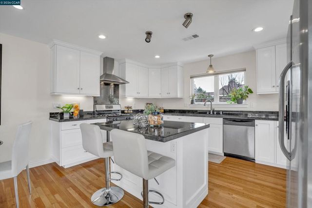 1579 Farm Bureau Rd, Concord, CA 94519