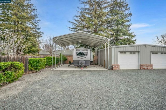 1579 Farm Bureau Rd, Concord, CA 94519