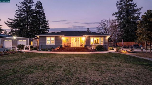 1579 Farm Bureau Rd, Concord, CA 94519