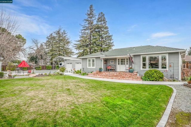 1579 Farm Bureau Rd, Concord, CA 94519