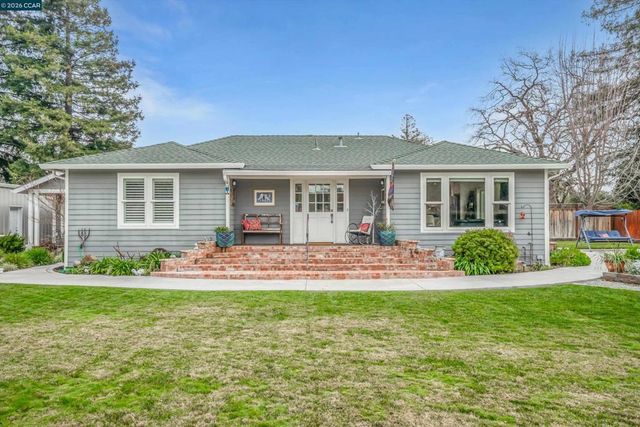 1579 Farm Bureau Rd, Concord, CA 94519