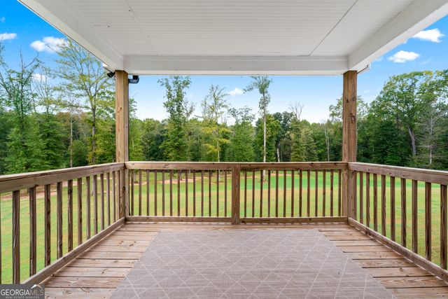 240 Oakwood Drive, Commerce, GA 30529