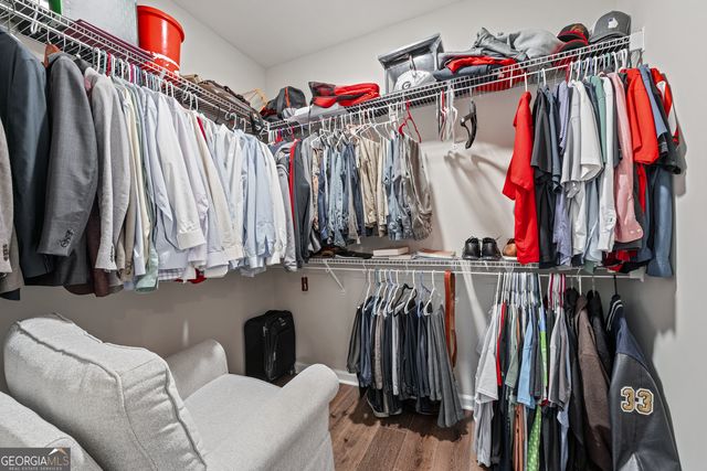 240 Oakwood Drive, Commerce, GA 30529