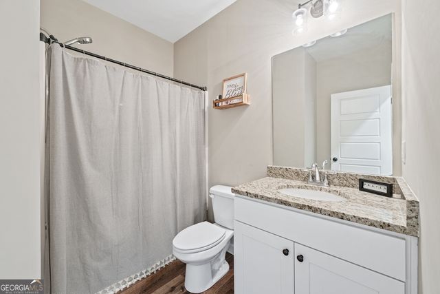 240 Oakwood Drive, Commerce, GA 30529