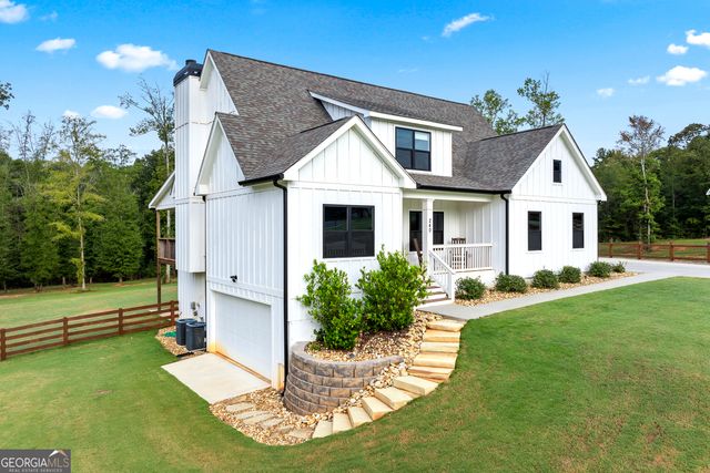 240 Oakwood Drive, Commerce, GA 30529