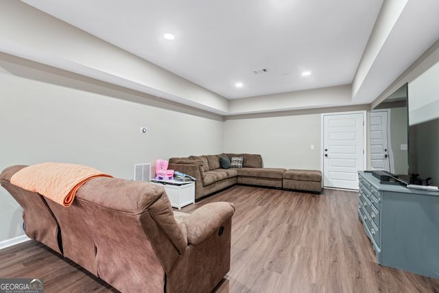 240 Oakwood Drive, Commerce, GA 30529