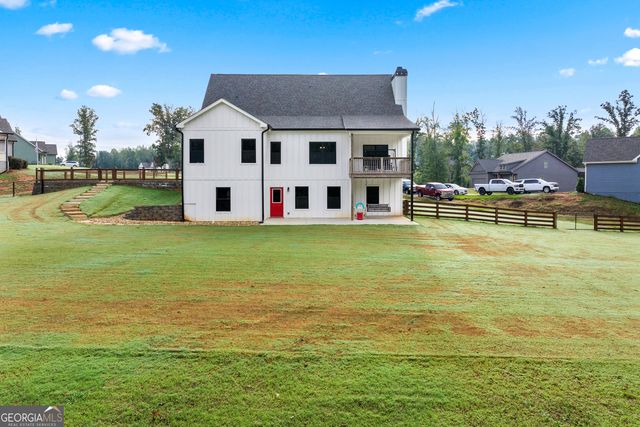 240 Oakwood Drive, Commerce, GA 30529