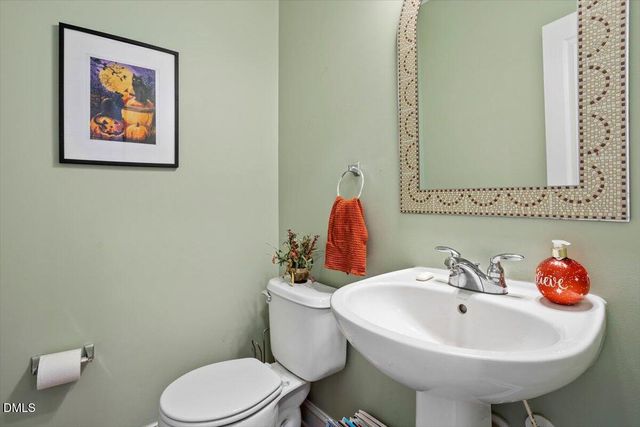 380 Collinsworth Drive, Clayton, NC 27527