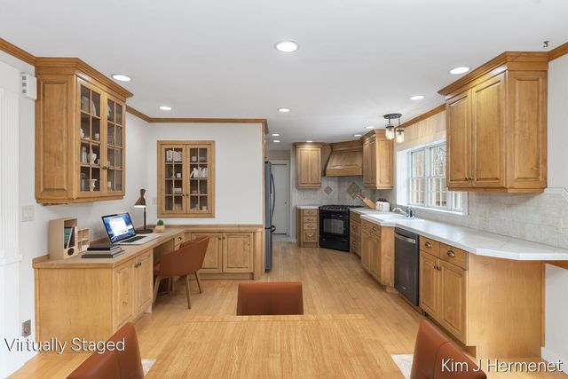 7544 Thornapple River Drive, Caledonia, MI 49316