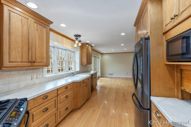 7544 Thornapple River Drive, Caledonia, MI 49316