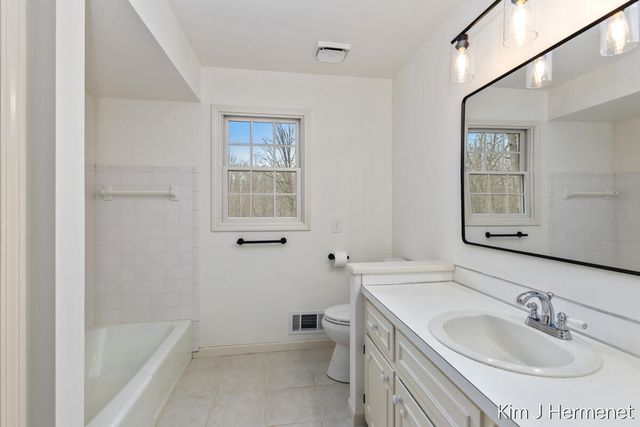 7544 Thornapple River Drive, Caledonia, MI 49316