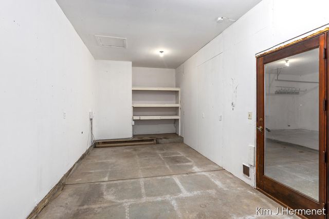 7544 Thornapple River Drive, Caledonia, MI 49316