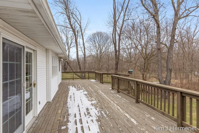 7544 Thornapple River Drive, Caledonia, MI 49316
