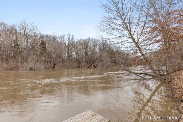 7544 Thornapple River Drive, Caledonia, MI 49316