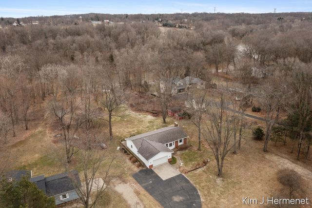 7544 Thornapple River Drive, Caledonia, MI 49316