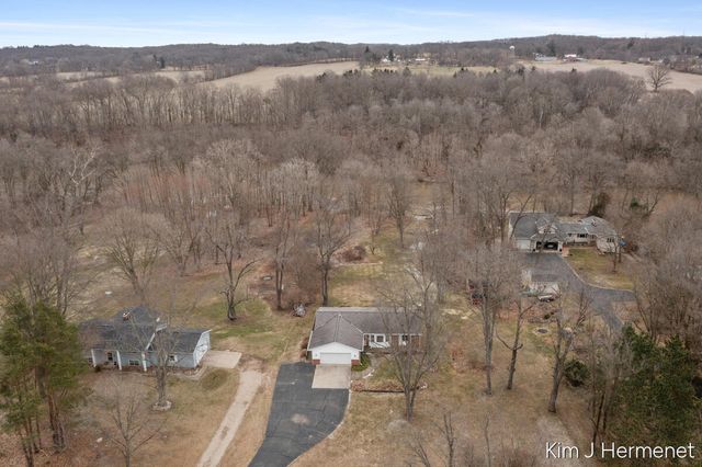 7544 Thornapple River Drive, Caledonia, MI 49316