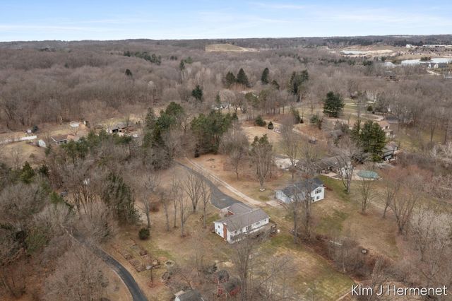 7544 Thornapple River Drive, Caledonia, MI 49316